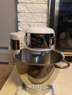 Cuisinart SM-55 5.5-Quart 12-Speed Stand Mixer. Bowl And Attachments Included
