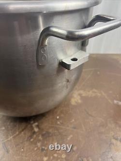 HOBART D-30 Qt. Stainless Steel Commercial Mixing Bowl WITH ATTACHMENTS C1