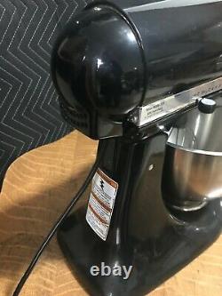 Kitchen Aid 3 qt Artisan Stand Mixer with 1 Attachments KSM150 Bowl Onyx Black