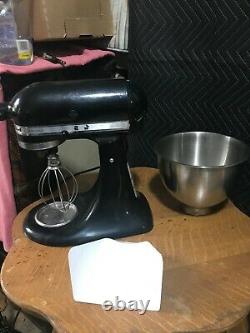 Kitchen Aid 3 qt Artisan Stand Mixer with 1 Attachments KSM150 Bowl Onyx Black