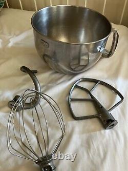 KitchenAid lift style mixing bowl with bread/whisk/paddle