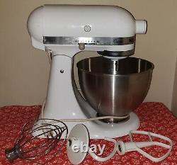 Kitchenaid Stand Mixer RRK-45 White Refurbished WithBowl & 3 Mixing Attachments
