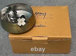 NIB ARAMY MICHAEL ARAM DOGWOOD HIGH SMALL BOWL WithMETAL SPOON WITH DAISY FLOWER