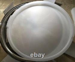 Set of 3 LE CREUSET Stainless Steel Mixing Bowls with Lids Silicone Base NWT