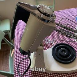 Vintage 1960's Sunbeam Mixmaster 12-Speed Stand Mixer Tested Works