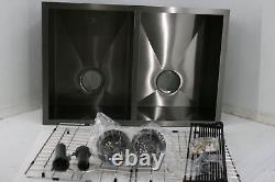 Évier de cuisine en acier inoxydable noir à double cuve encastrée avec accessoires de 30 pouces.